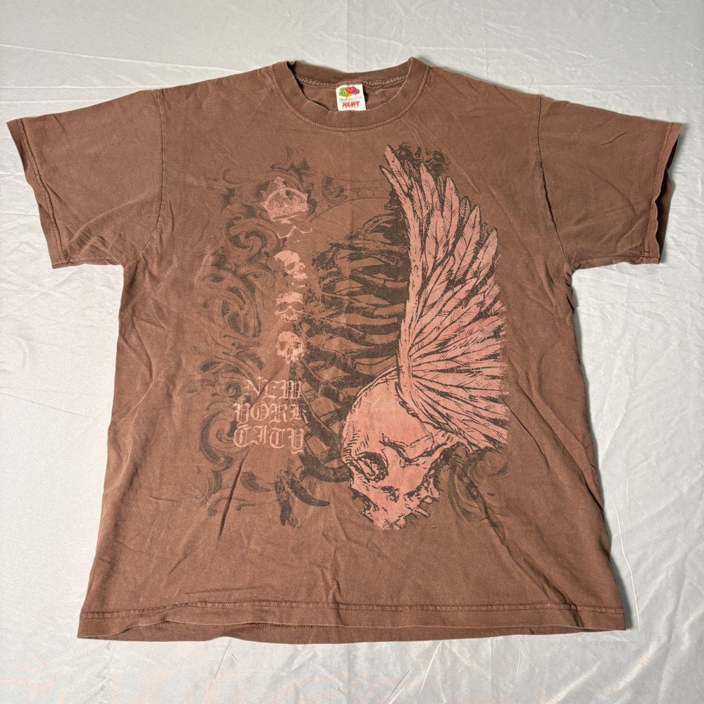 Fruit of the Loom Mens Brown Skull Wing Graphic T-Shirt New York City Large Y2K - Picture 1 of 6